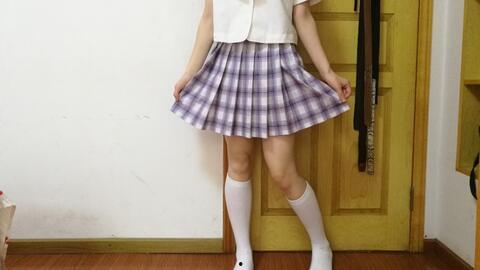 白色厚点的丝袜,白色厚点，尽显女性魅力