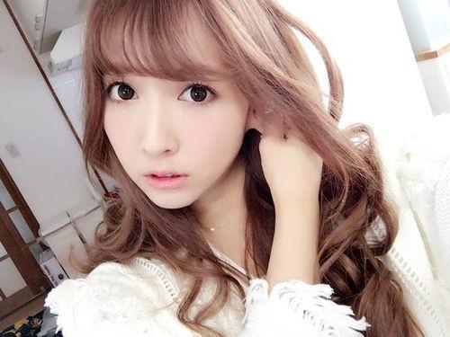 鬼头桃菜 av,揭开神秘面纱的AV女优传奇