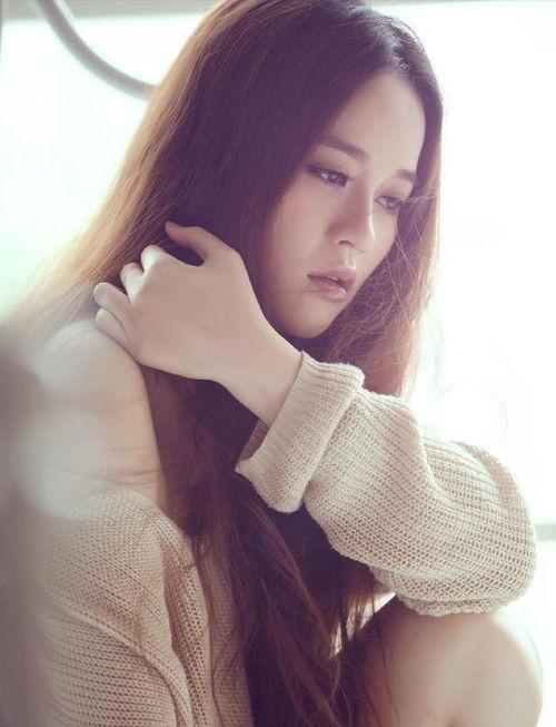 明星程响的照片,光影捕捉明星魅力